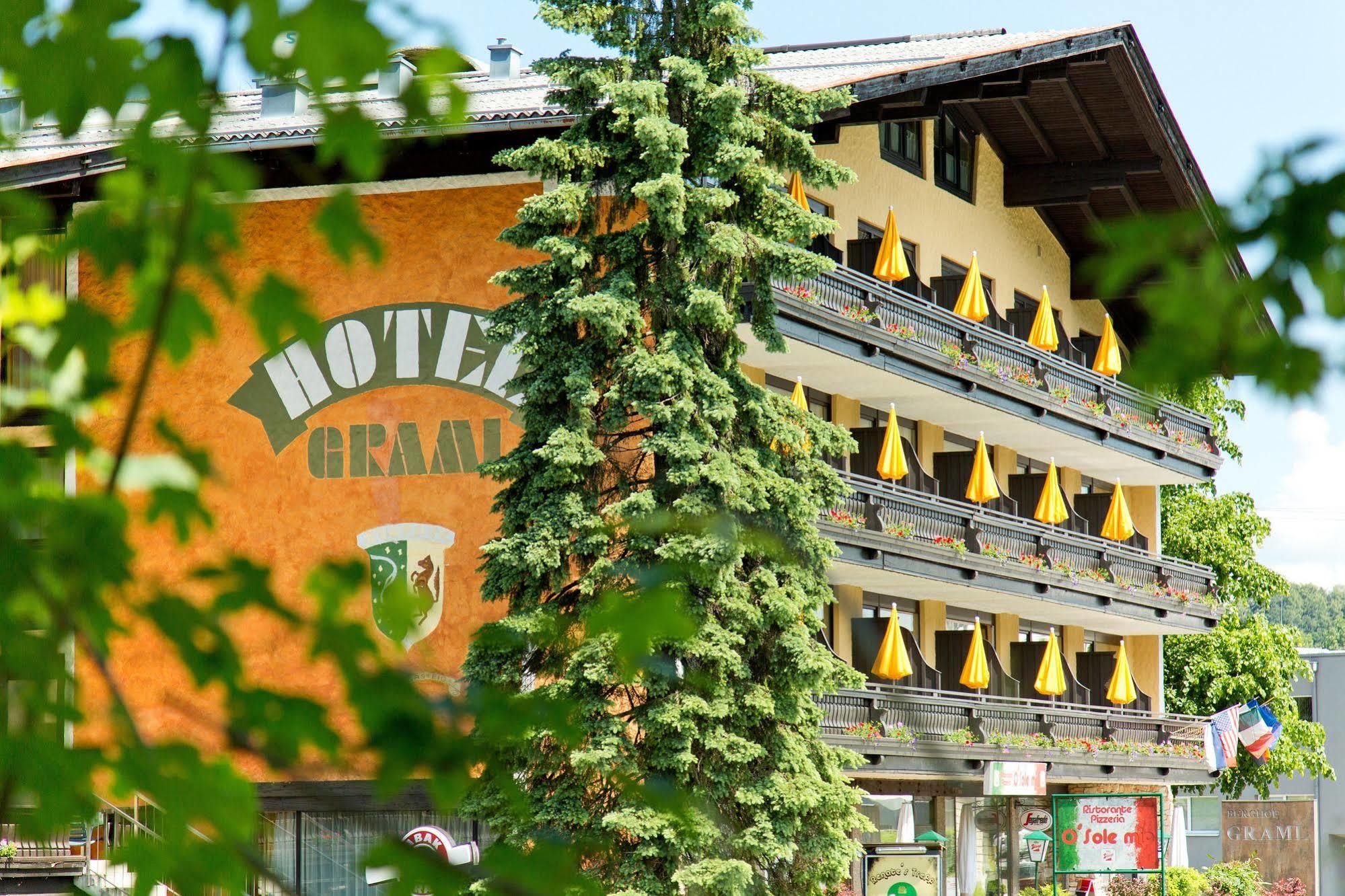 Hotel Berghof Graml Hallwang Exterior foto